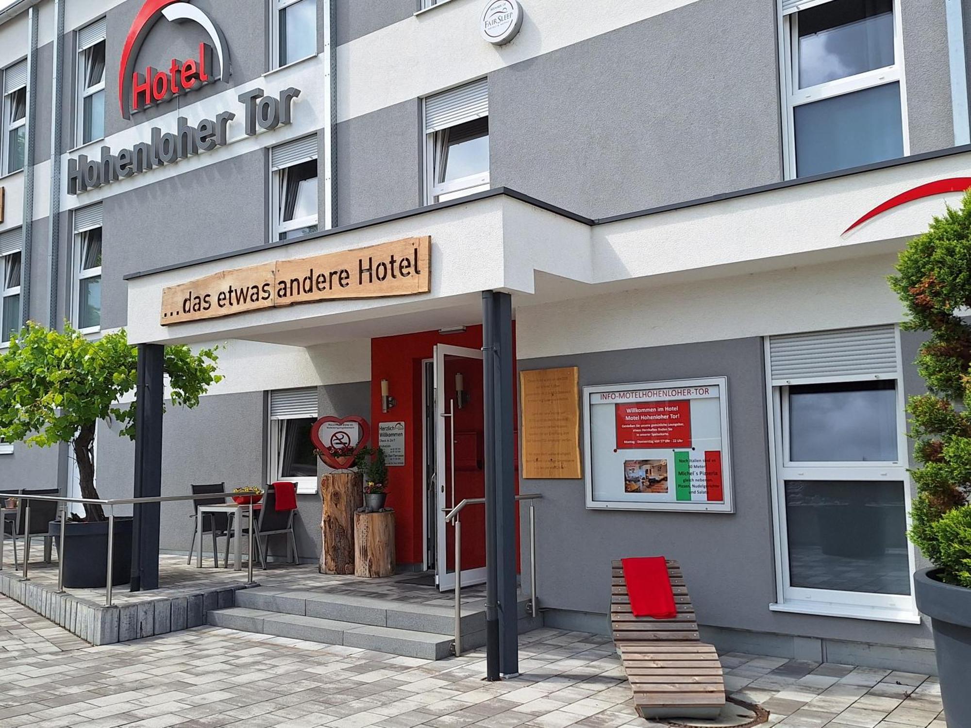 Hotel Hohenloher Tor Бретцфельд Экстерьер фото