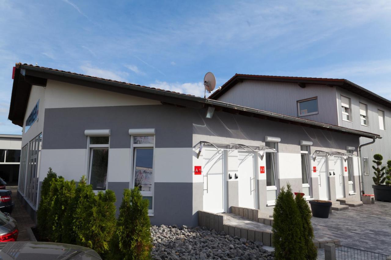 Hotel Hohenloher Tor Бретцфельд Экстерьер фото